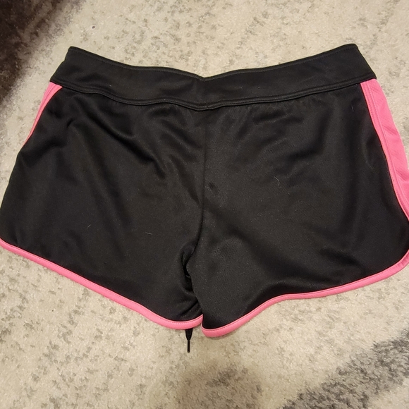 Shorts - Picture 2 of 2